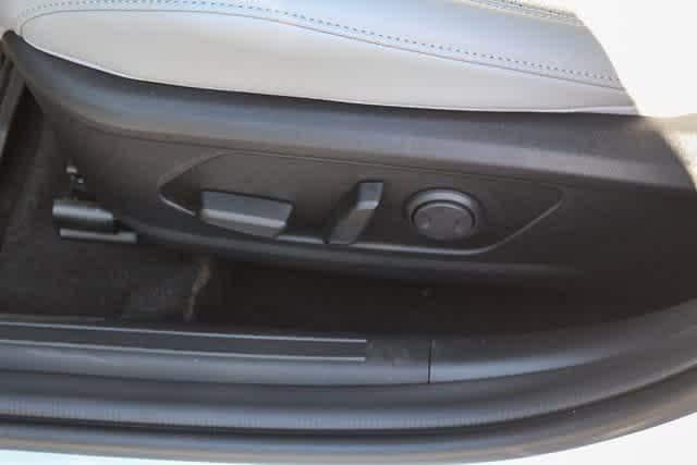 Thumbnail: 2025 Hyundai Elantra - 21