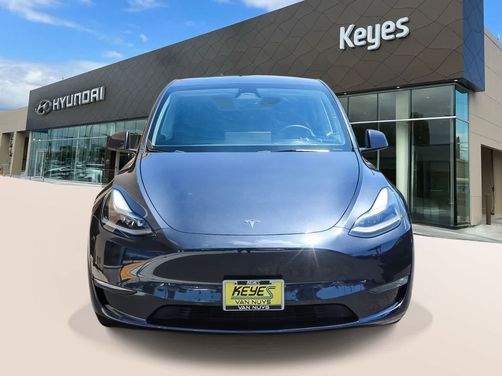 Used 2024 Tesla Model Y Long Range with VIN 7SAYGDEE7RF067254 for sale in Los Angeles, CA