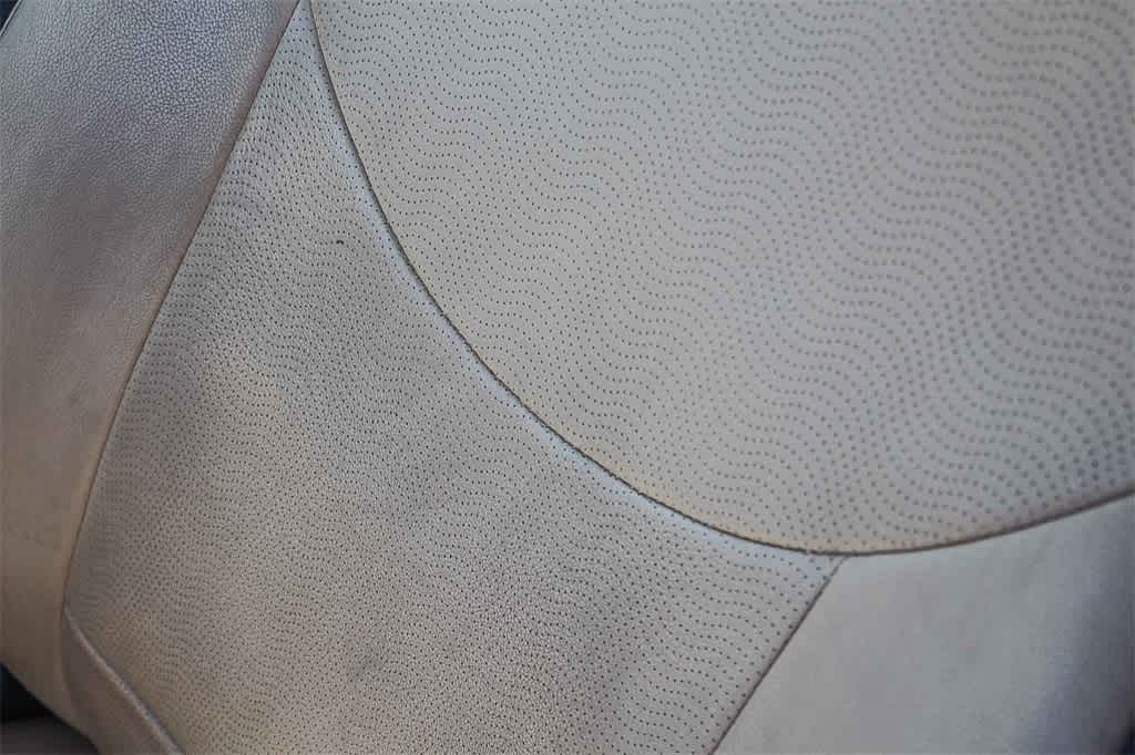 Thumbnail: 2013 Hyundai Elantra - 24