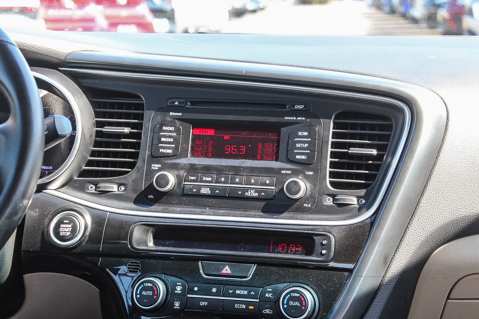 Thumbnail: 2015 Kia Optima - 17