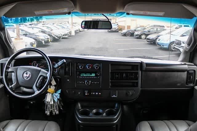 Thumbnail: 2023 GMC Savana - 12
