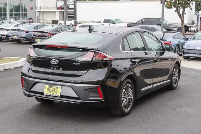 2022 Hyundai Ioniq SEL 4