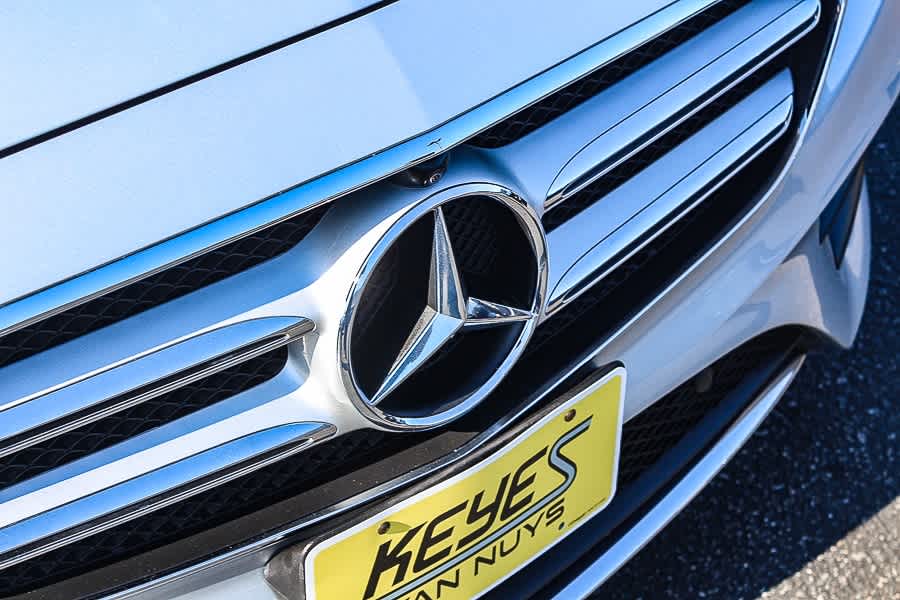 Thumbnail: 2019 Mercedes-Benz E-Class - 11