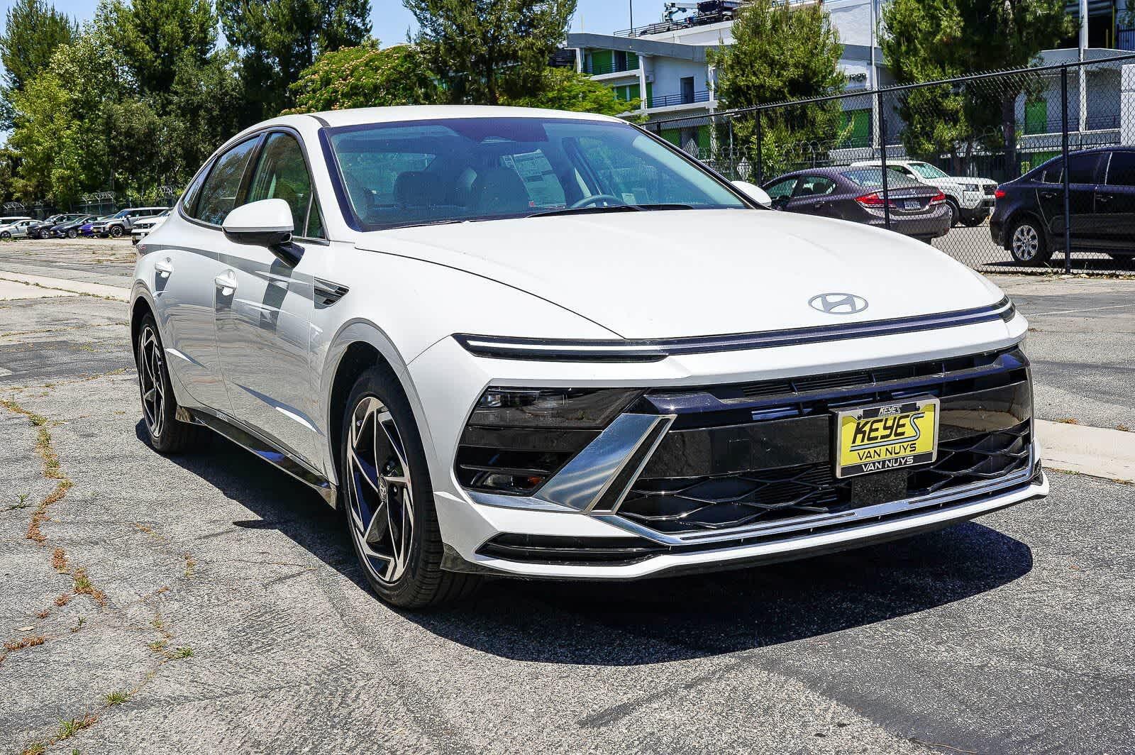 Thumbnail: 2026 Hyundai Sonata - 3