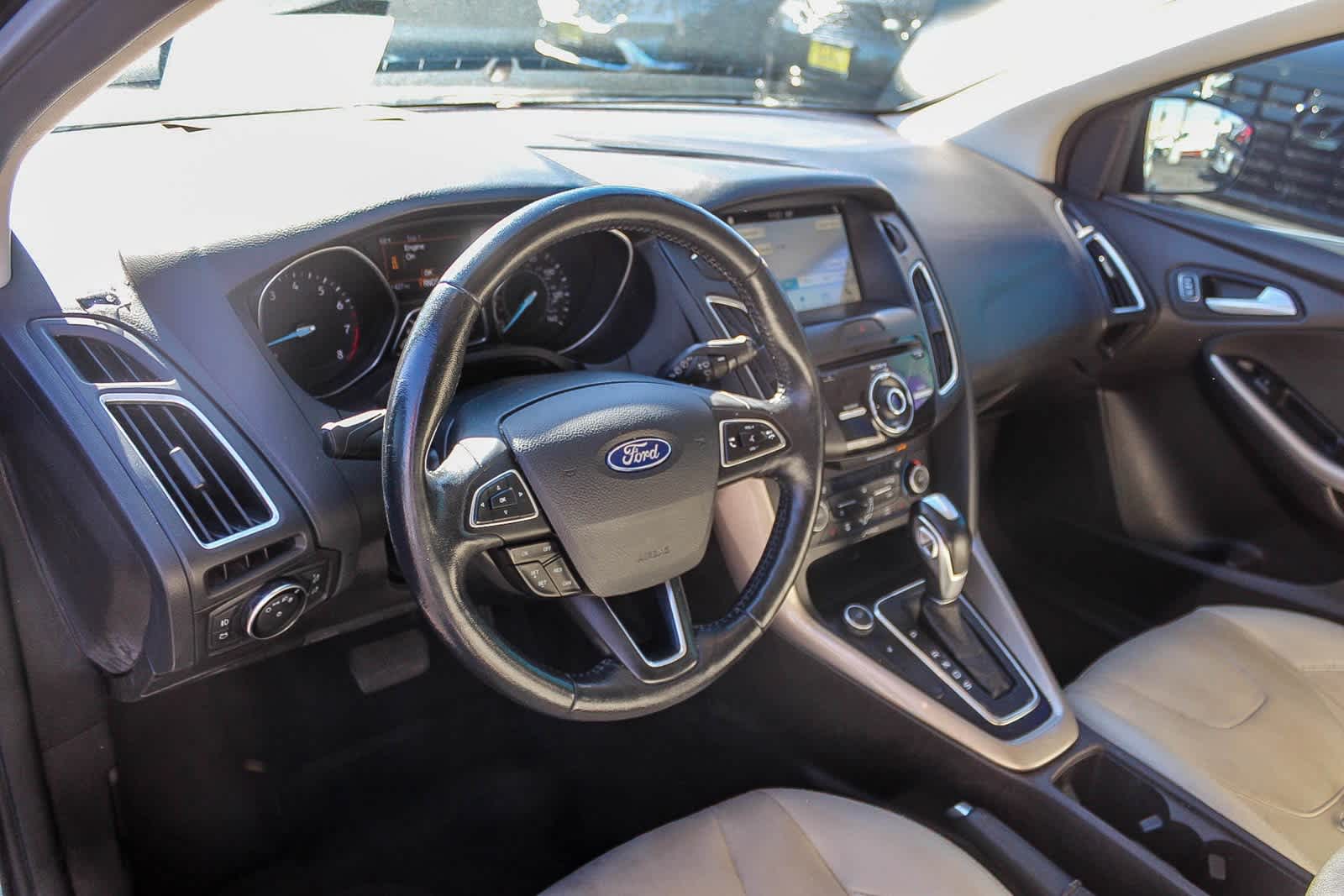 Thumbnail: 2017 Ford Focus - 24