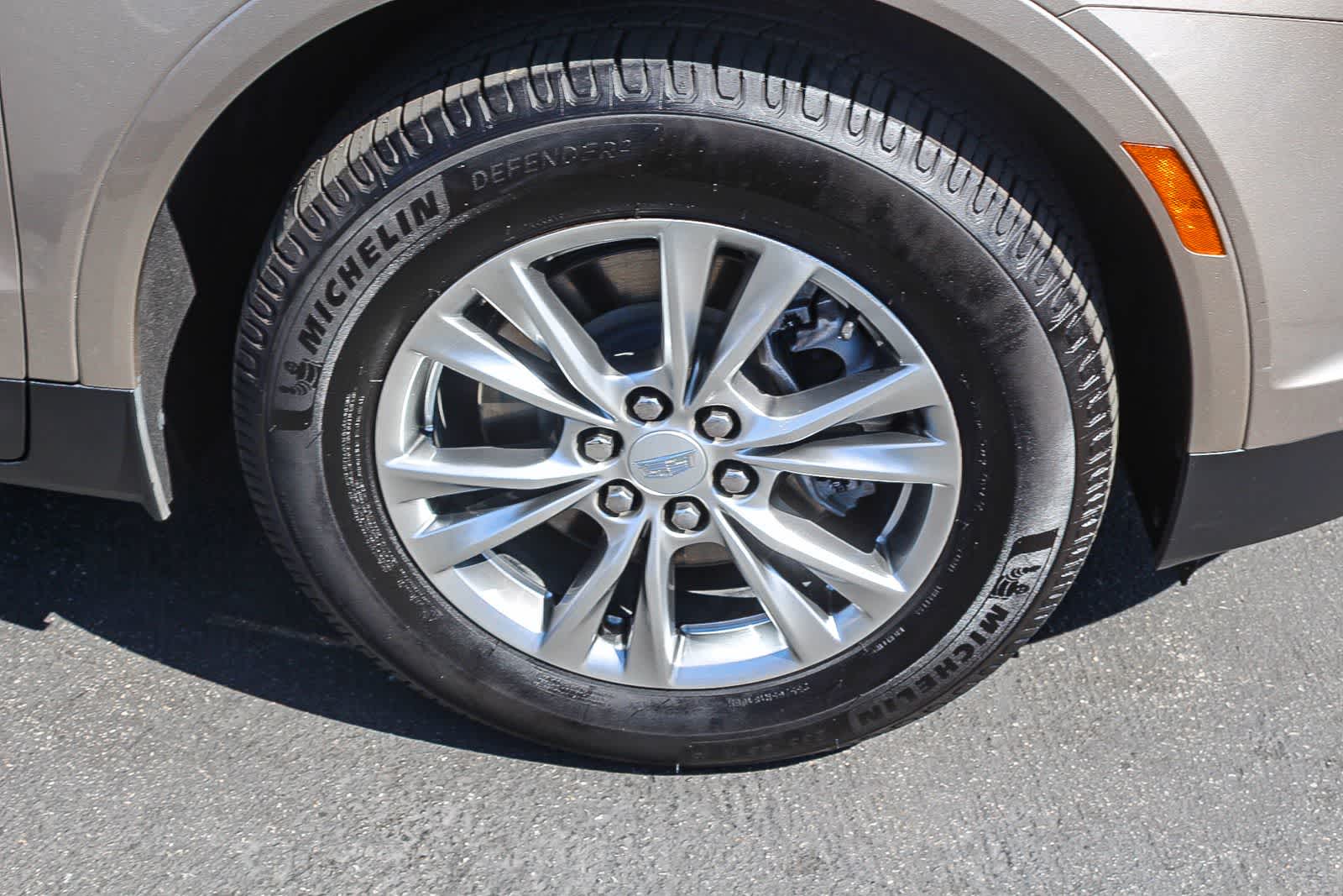 Thumbnail: 2022 Cadillac XT5 - 13