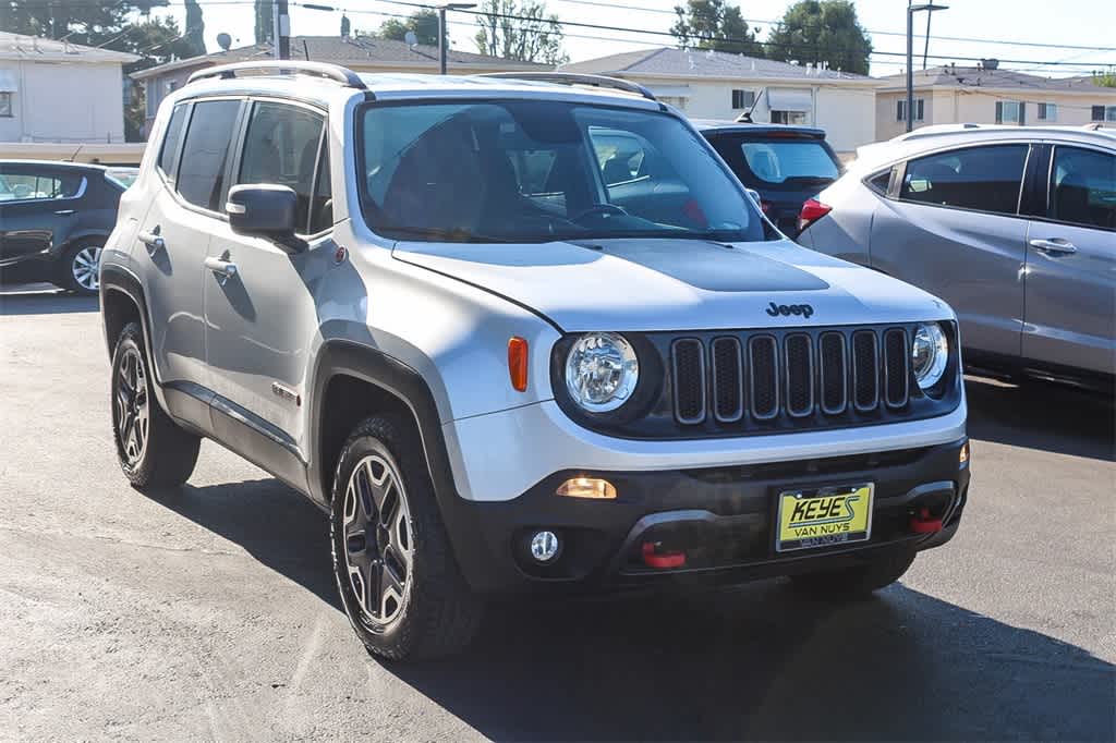 Thumbnail: 2015 Jeep Renegade - 3