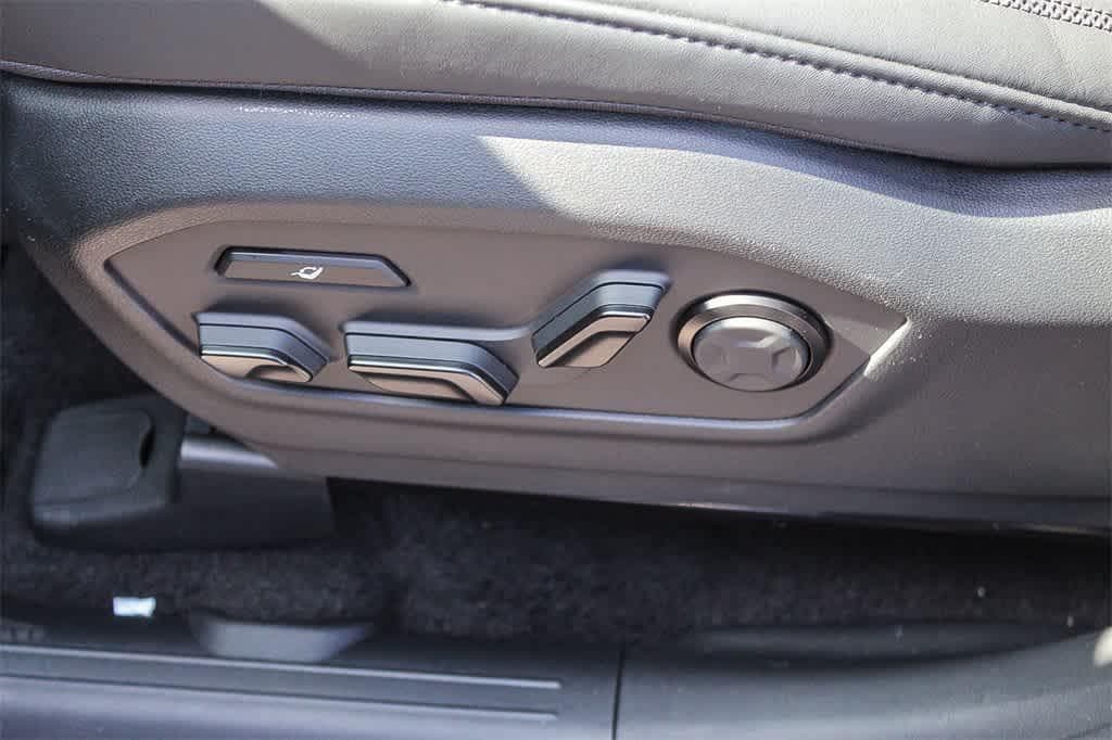 Thumbnail: 2026 Hyundai Santa Fe - 27