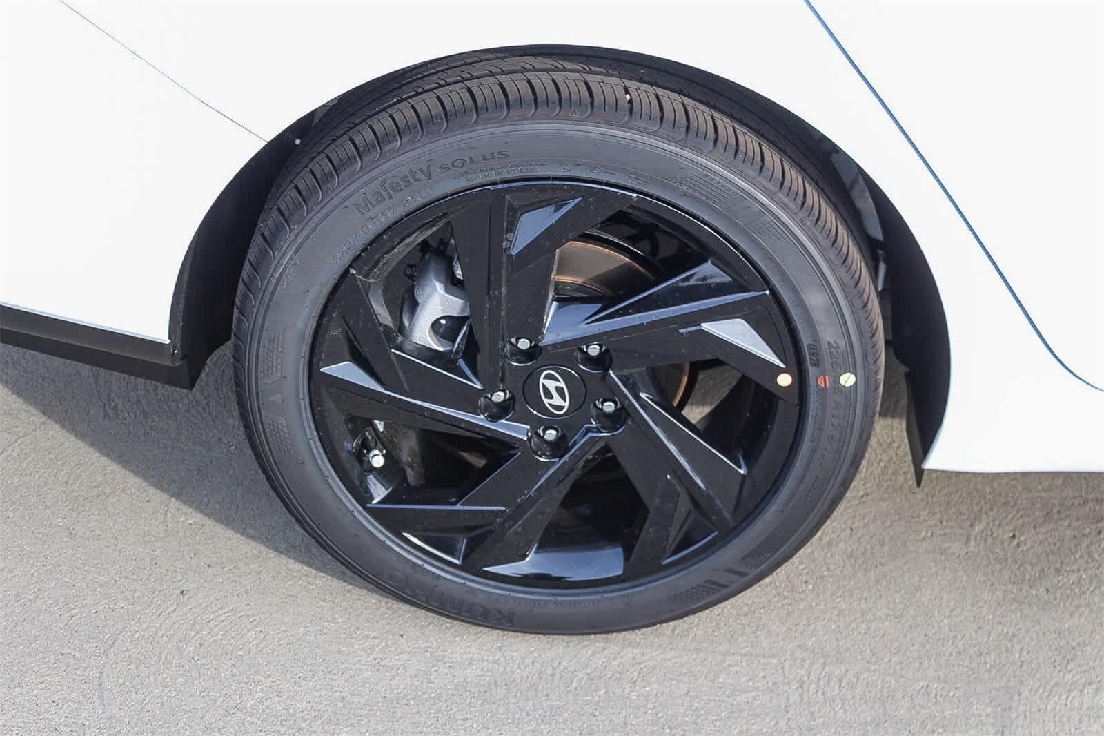 Thumbnail: 2026 Hyundai Elantra - 9