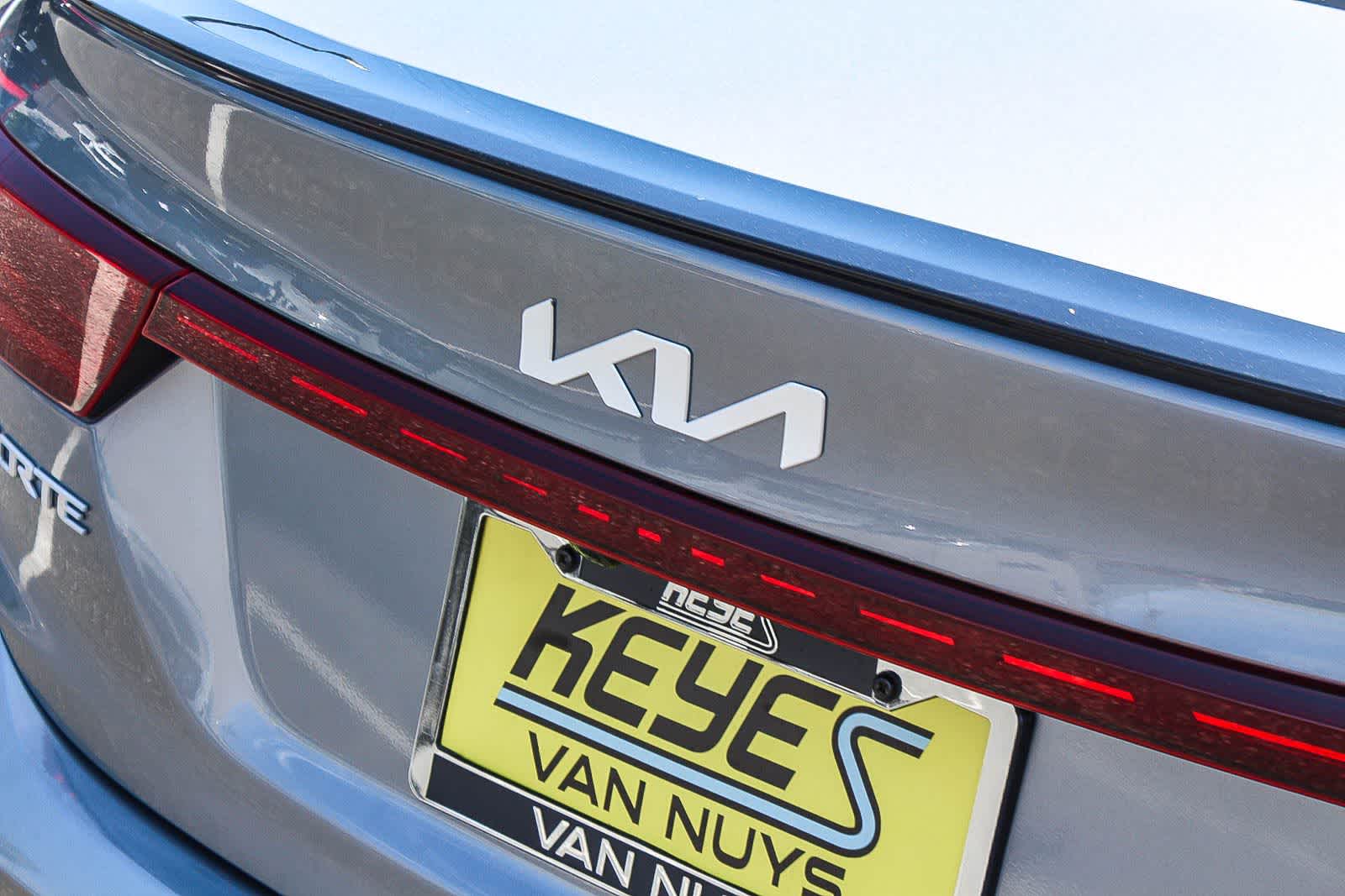 Thumbnail: 2022 Kia Forte - 11