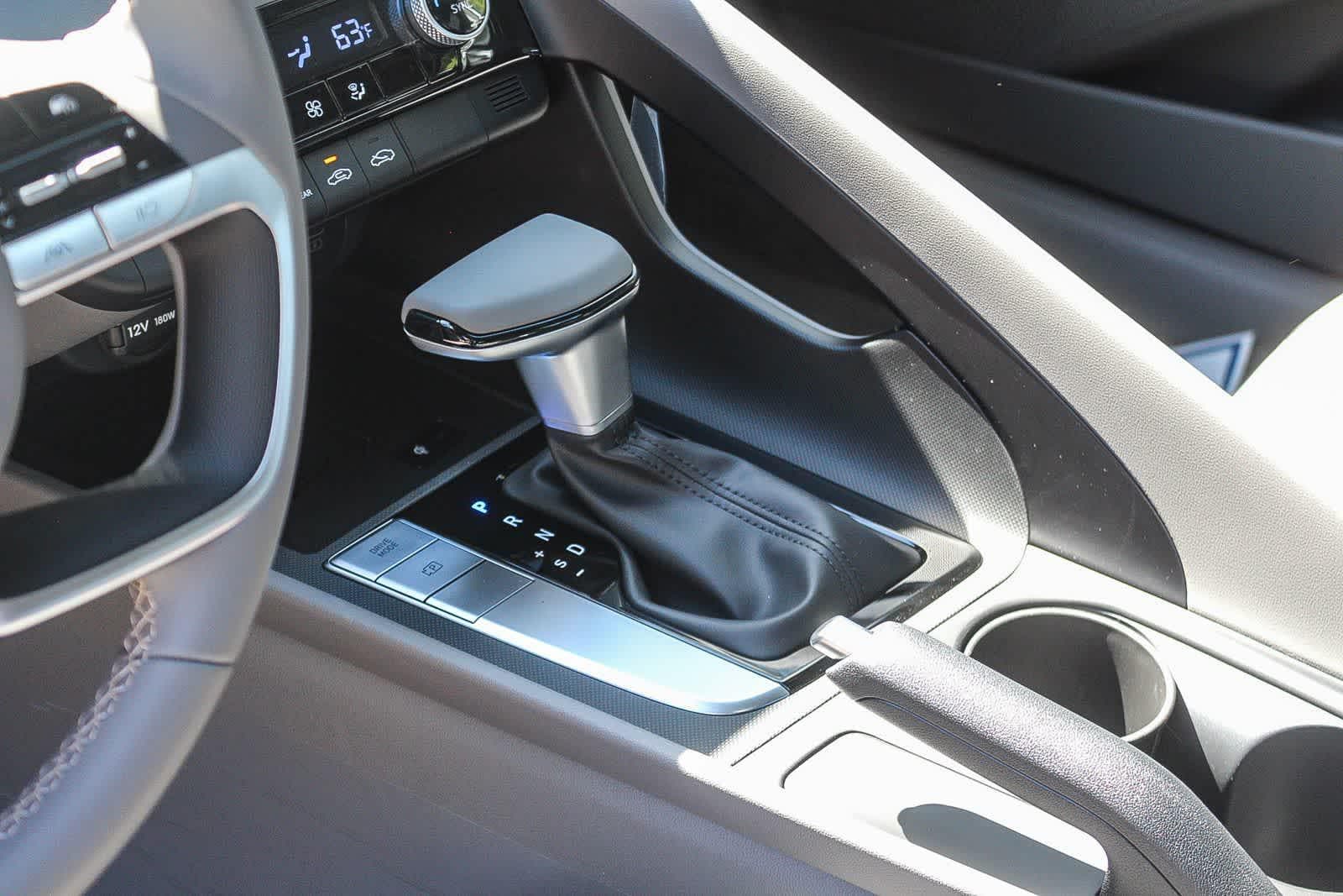 Thumbnail: 2026 Hyundai Elantra - 26