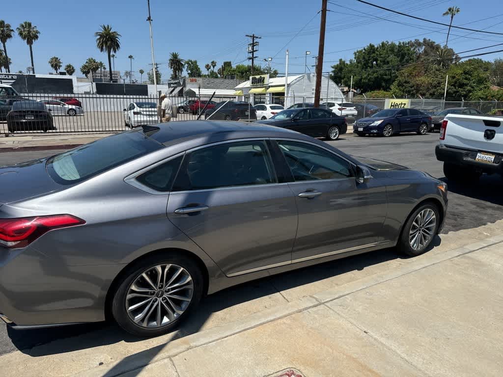 Thumbnail: 2017 Genesis G80 - 16