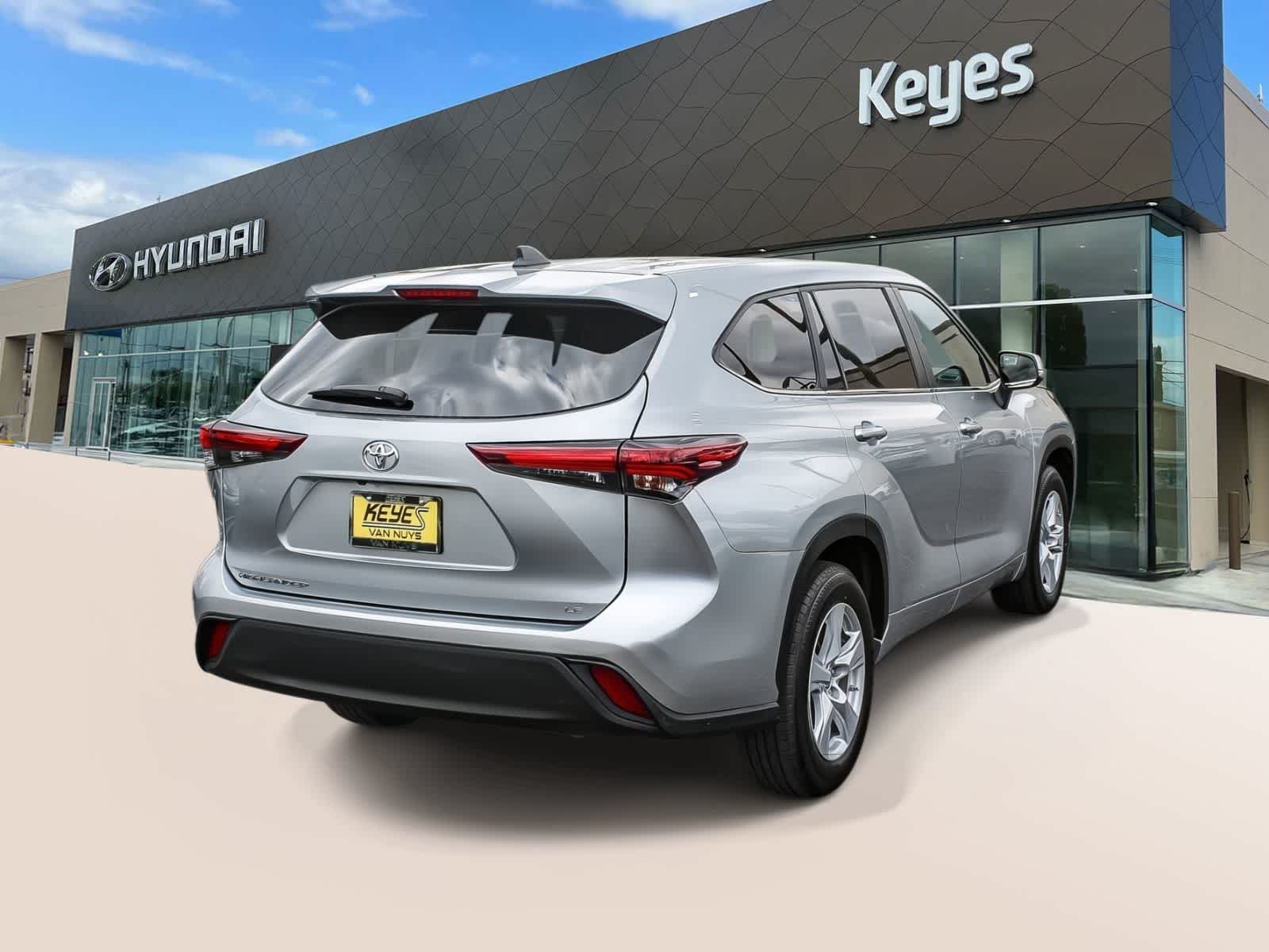 Thumbnail: 2025 Toyota Highlander - 3