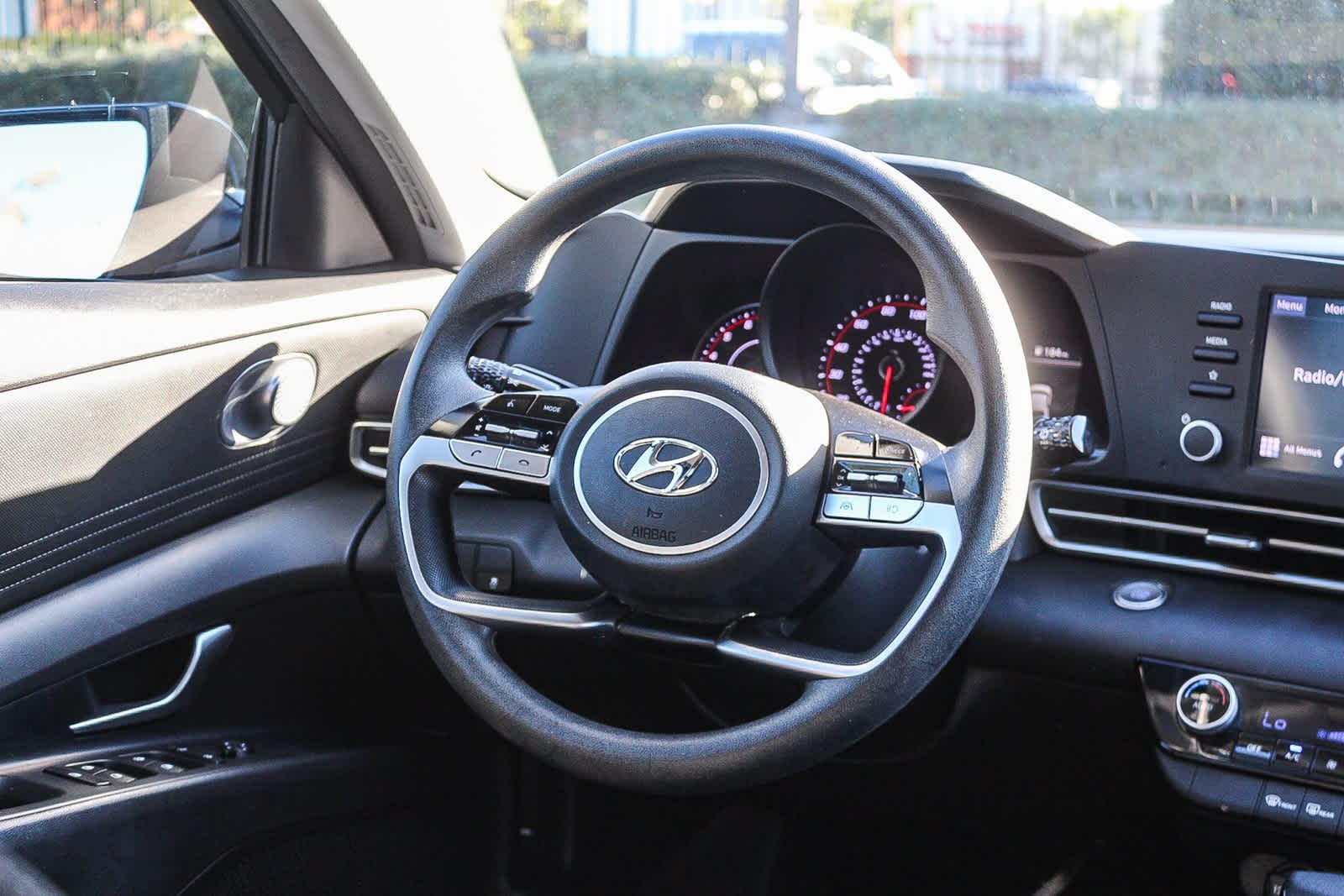 Thumbnail: 2023 Hyundai Elantra - 19