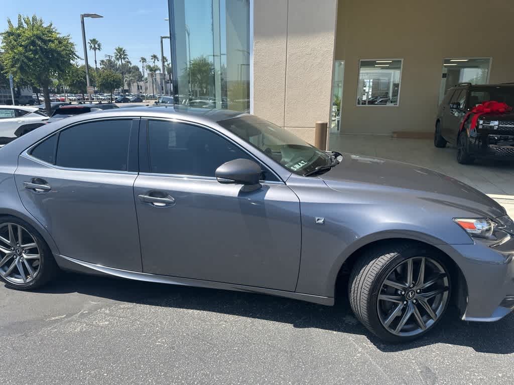 2016 Lexus IS 200t 4