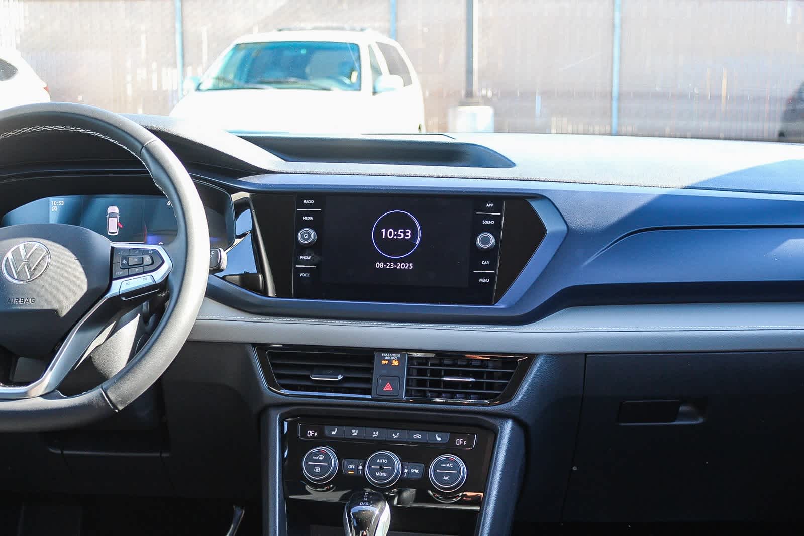 Thumbnail: 2024 Volkswagen Taos - 19