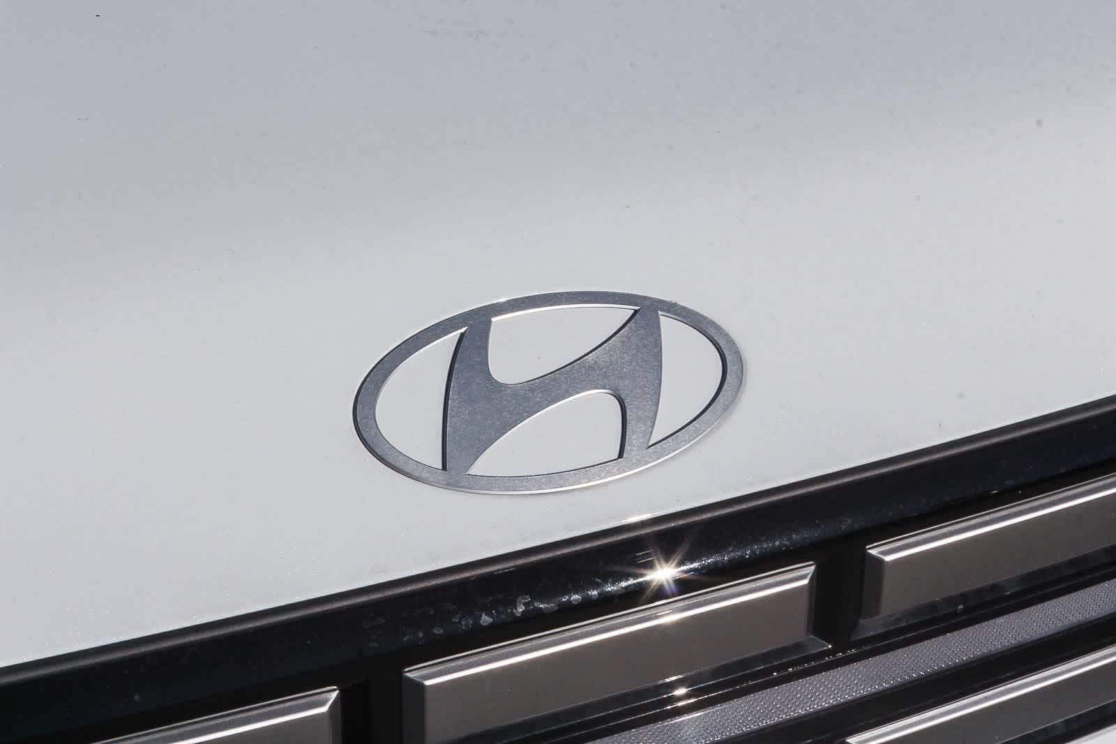 Thumbnail: 2026 Hyundai Santa Fe - 13