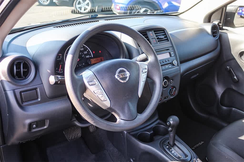 Thumbnail: 2015 Nissan Versa - 17