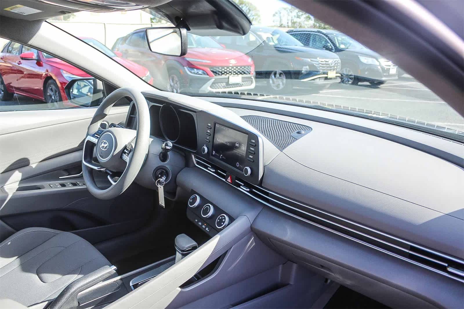 Thumbnail: 2023 Hyundai Elantra - 21