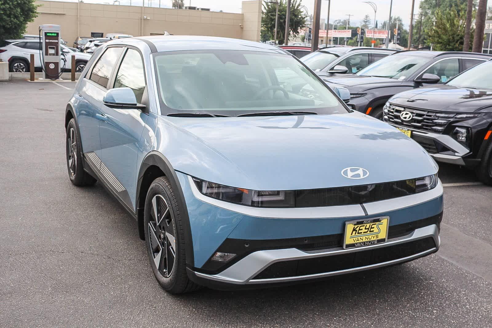 Thumbnail: 2026 Hyundai Ioniq 5 - 3