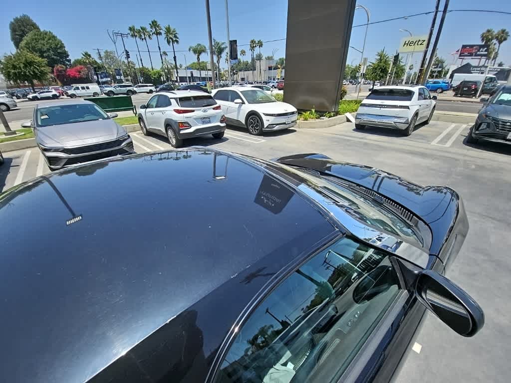 Thumbnail: 2005 Ford Thunderbird - 14