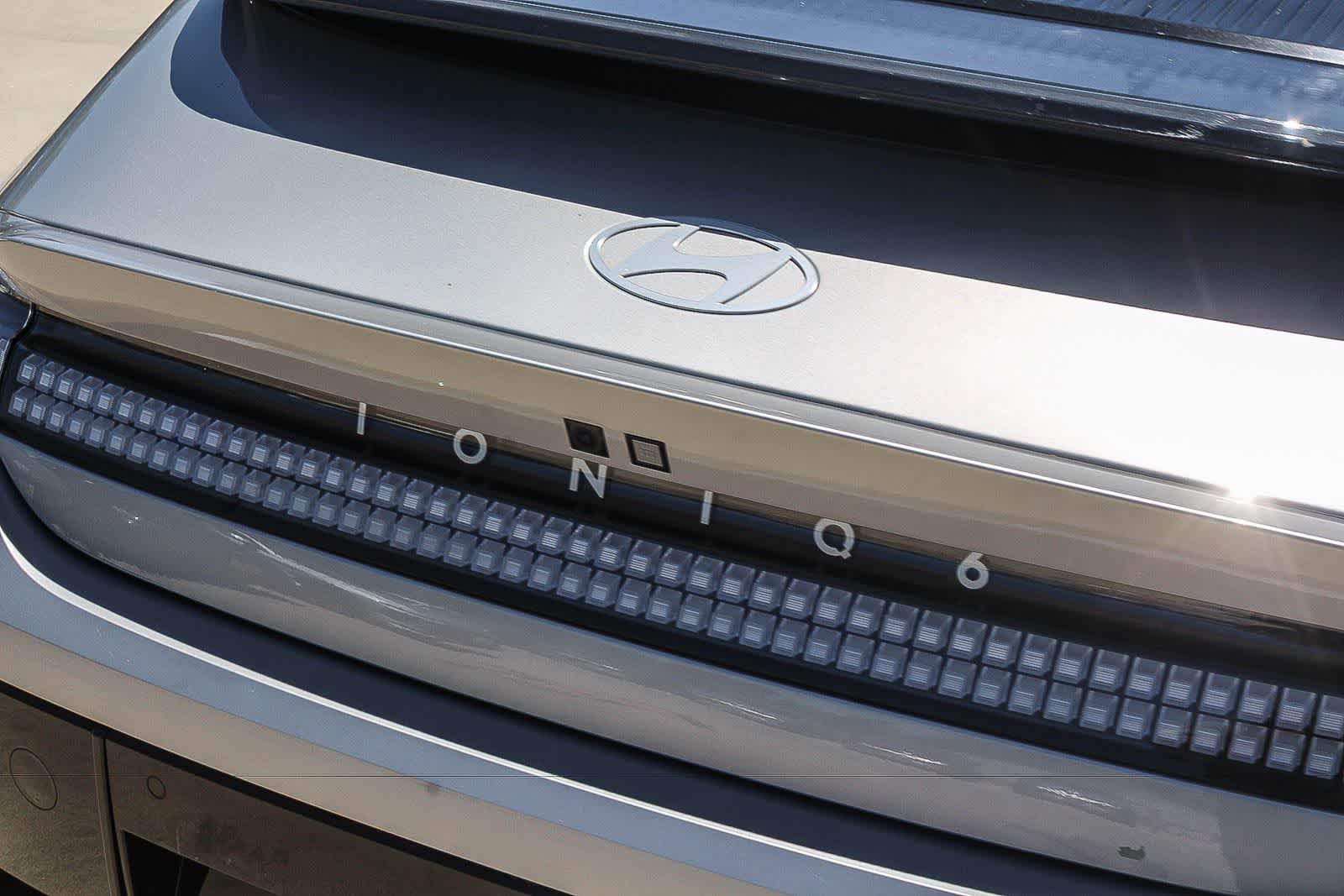 Thumbnail: 2023 Hyundai Ioniq 6 - 9