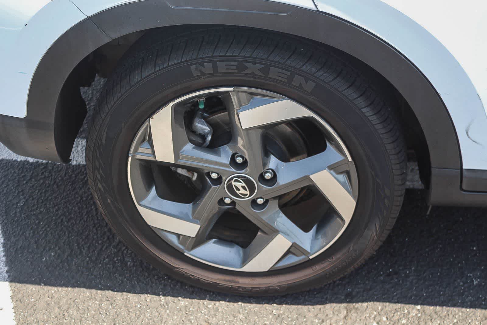 Thumbnail: 2020 Hyundai Venue - 11