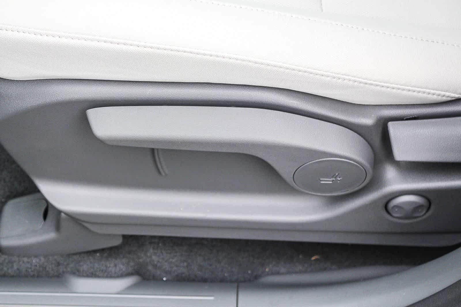 Thumbnail: 2026 Hyundai Santa Fe - 28