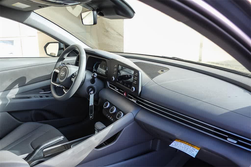 Thumbnail: 2026 Hyundai Elantra - 18