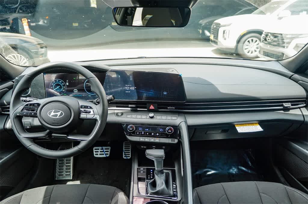 Thumbnail: 2025 Hyundai Elantra - 12