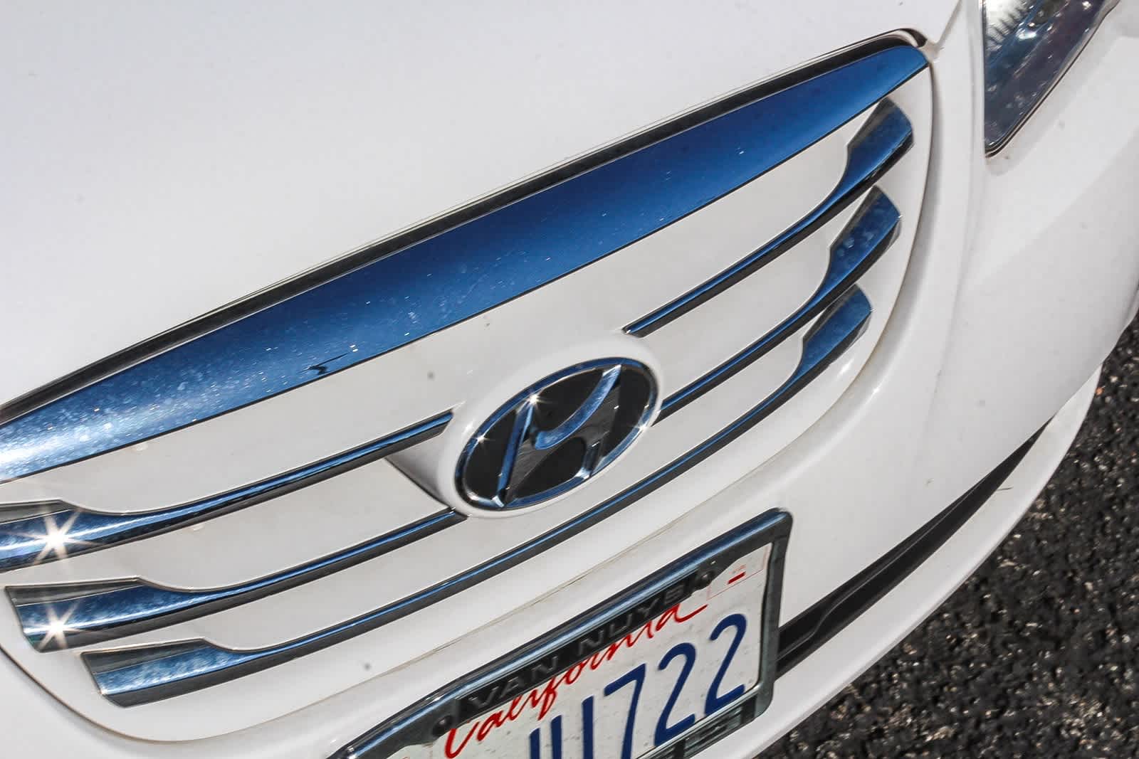 Thumbnail: 2010 Hyundai Elantra - 17