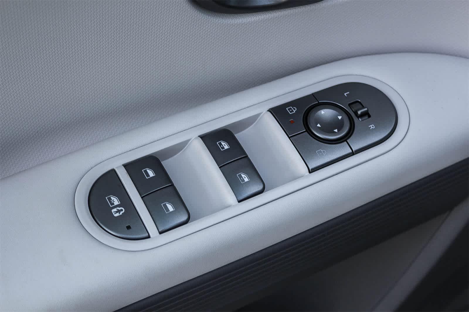 Thumbnail: 2026 Hyundai Ioniq 5 - 28