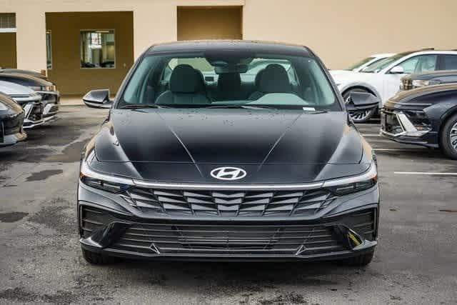 Thumbnail: 2025 Hyundai Elantra - 2