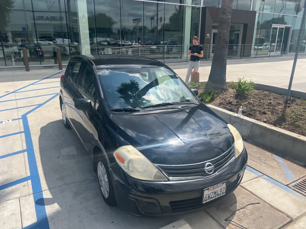 Thumbnail: 2012 Nissan Versa - 3