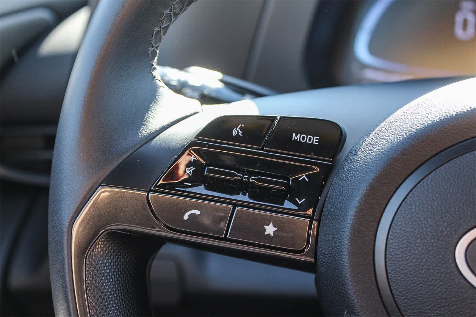 Thumbnail: 2025 Hyundai Elantra - 31