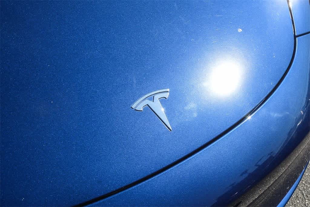 Thumbnail: 2018 Tesla Model 3 - 11