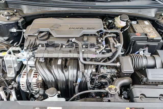 Thumbnail: 2025 Hyundai Elantra - 16