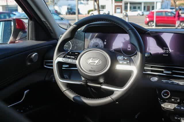 Thumbnail: 2025 Hyundai Elantra - 15