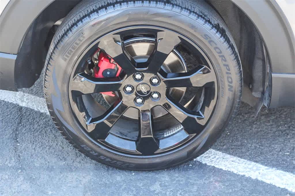 Thumbnail: 2022 Ford Explorer - 9