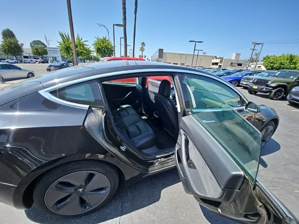 Thumbnail: 2020 Tesla Model 3 - 16