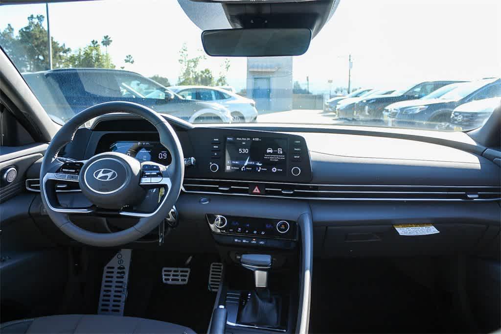 Thumbnail: 2026 Hyundai Elantra - 17