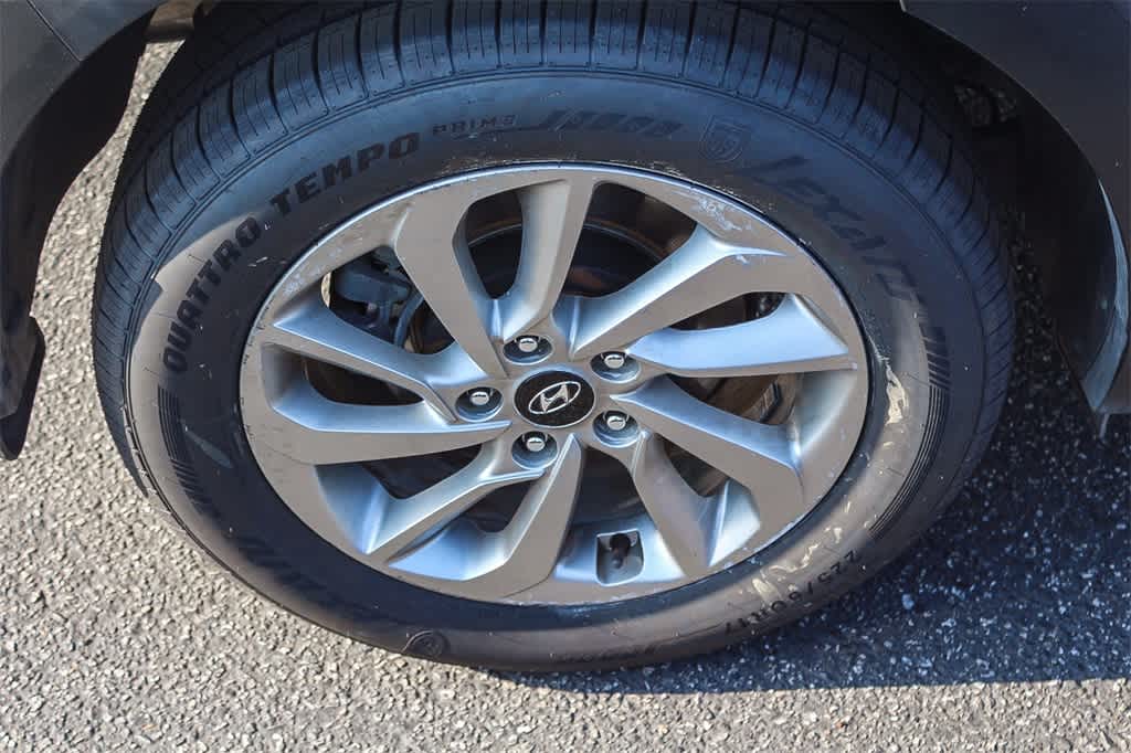 Thumbnail: 2016 Hyundai Tucson - 8