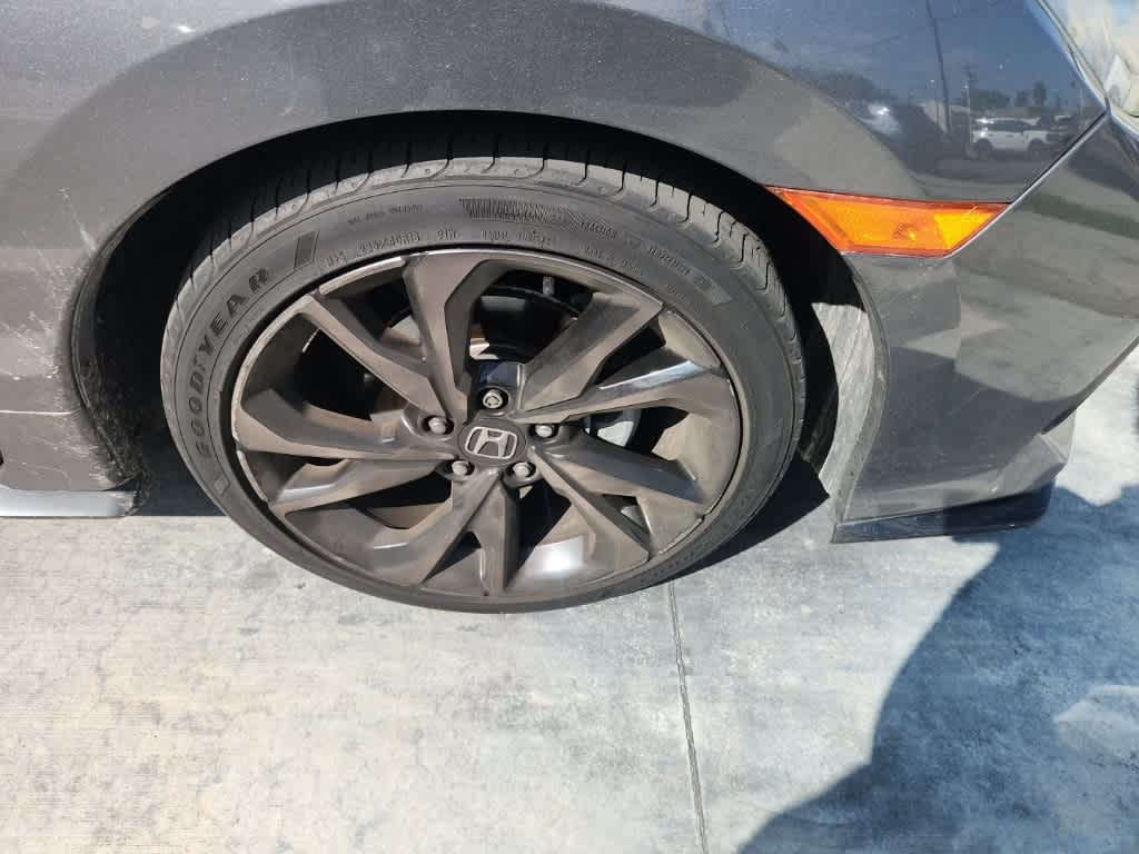 Thumbnail: 2018 Honda Civic - 9