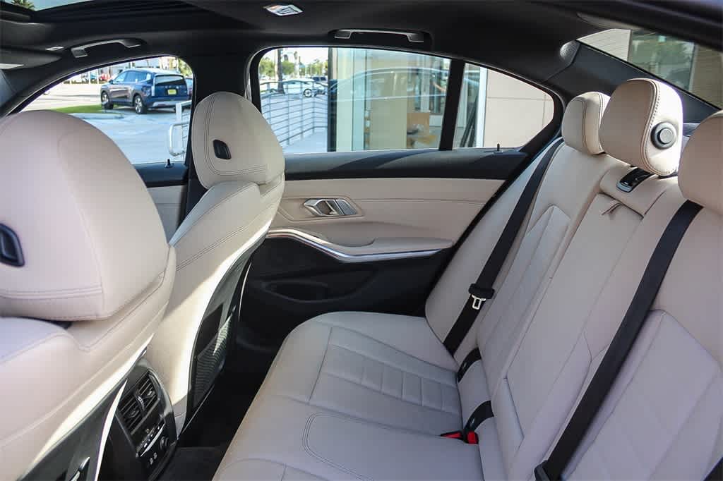 Thumbnail: 2019 BMW 3 Series - 18