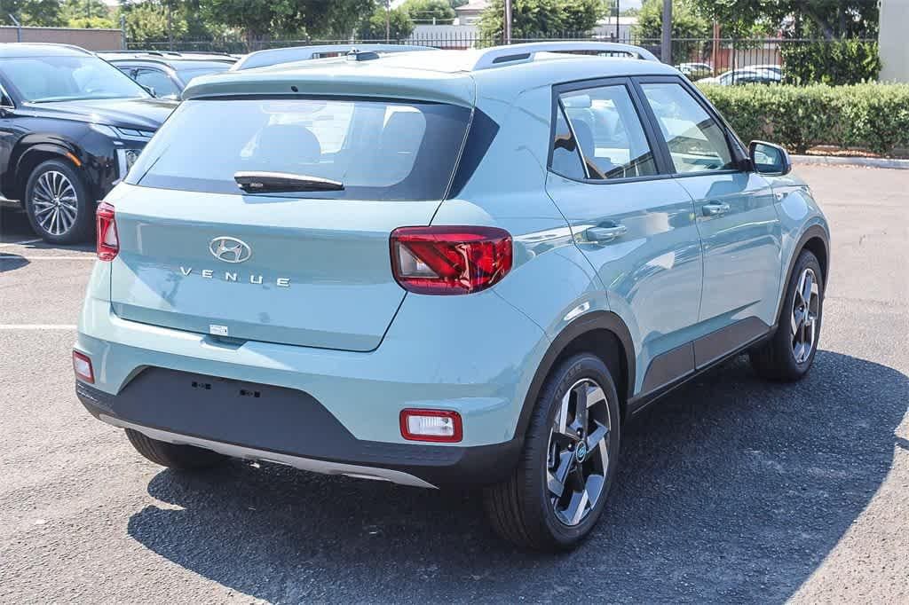 Thumbnail: 2025 Hyundai Venue - 4