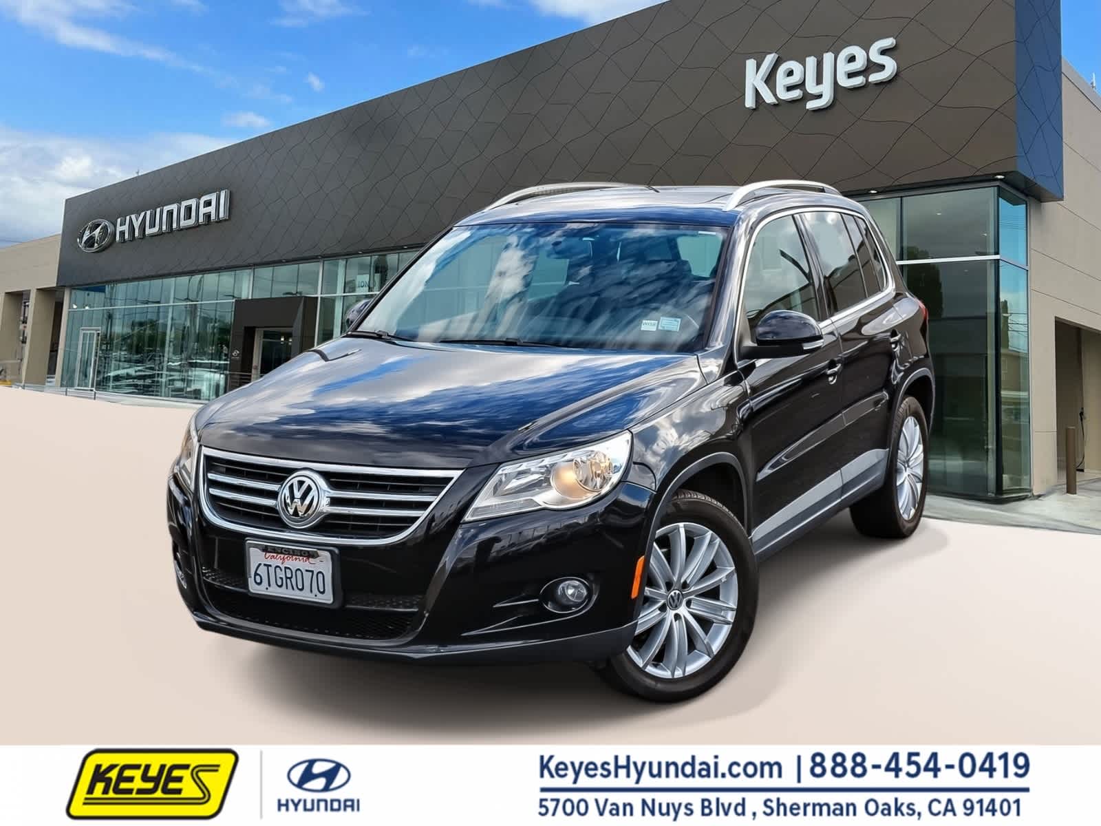 2011 Volkswagen Tiguan SE -
                  Van Nuys, CA