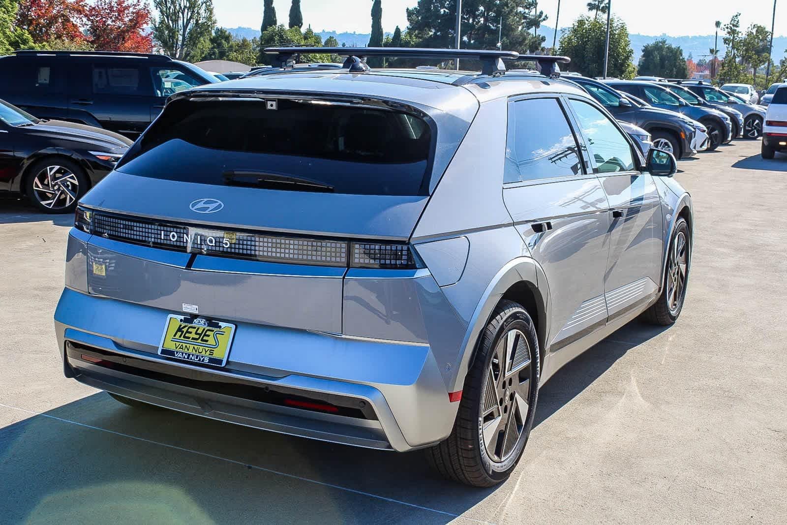 Thumbnail: 2026 Hyundai Ioniq 5 - 4