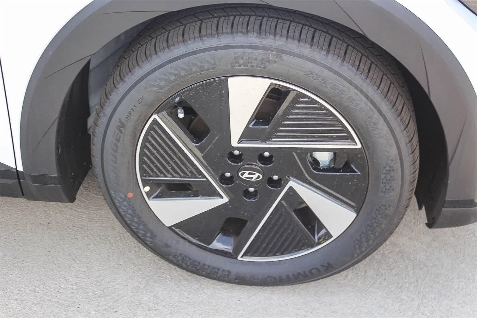 Thumbnail: 2026 Hyundai Ioniq 5 - 11