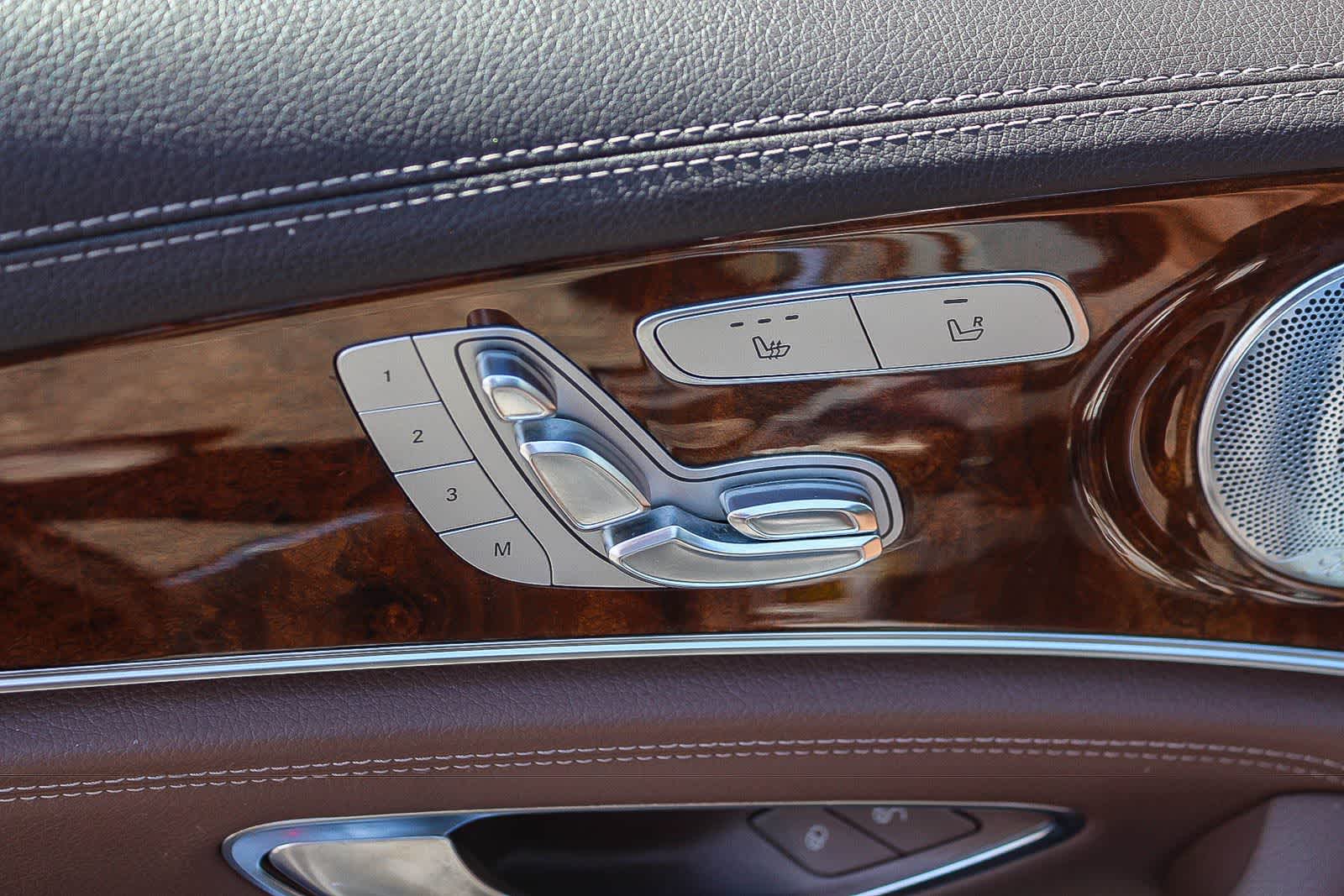 Thumbnail: 2017 Mercedes-Benz E-Class - 27