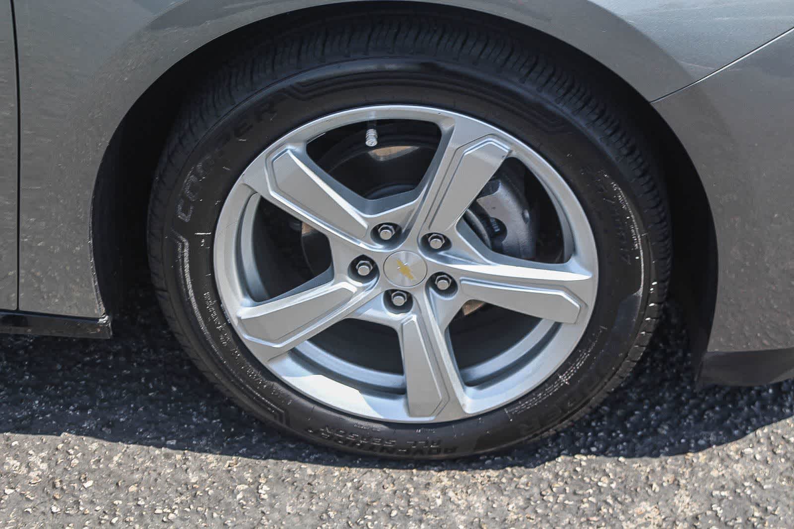 Thumbnail: 2017 Chevrolet Volt - 12